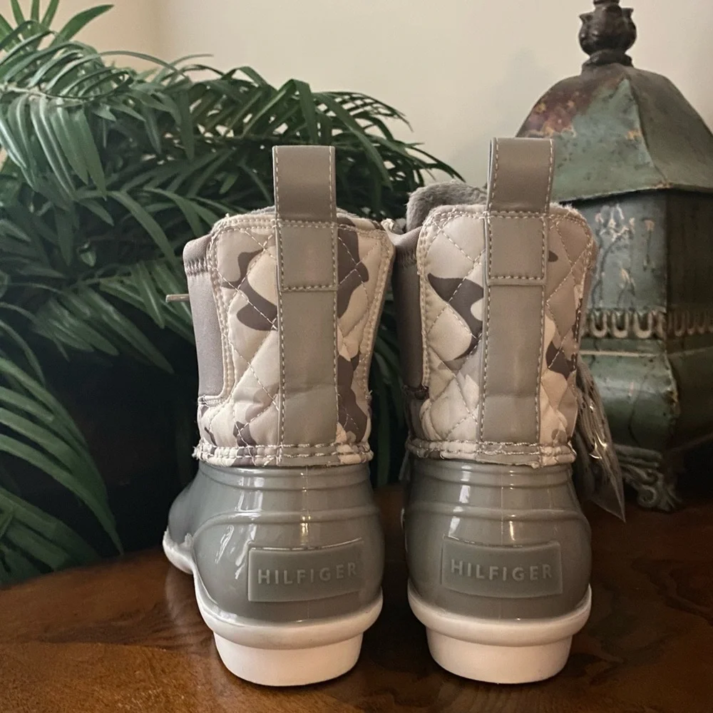 Tommy Hilfiger Gray Hada Duck Boots